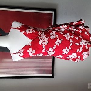NWT Showpo. Sleeveless Faux Wrap Floral Romper, Size 6, Color Red/White